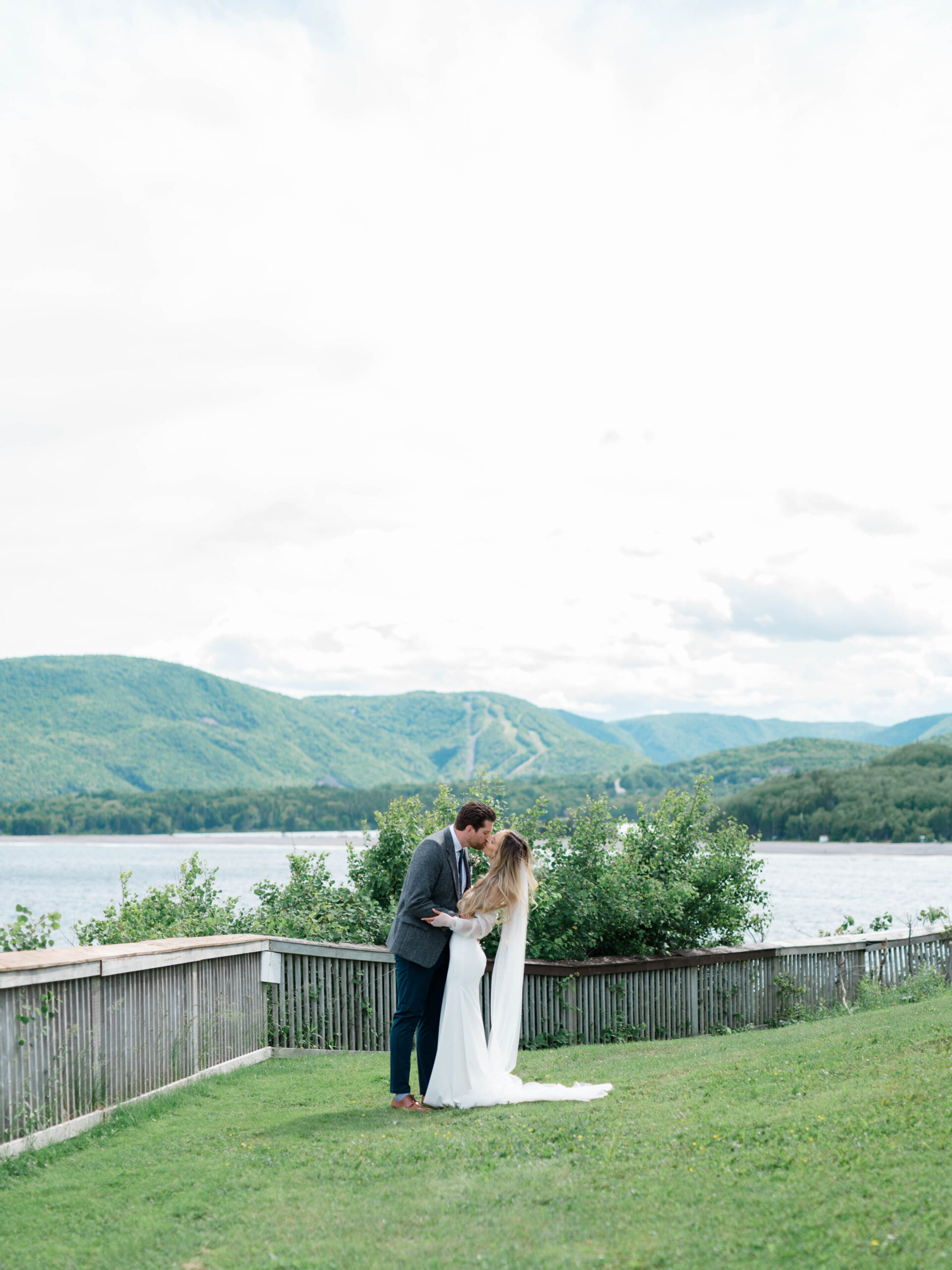 bride and groom wedding photography 