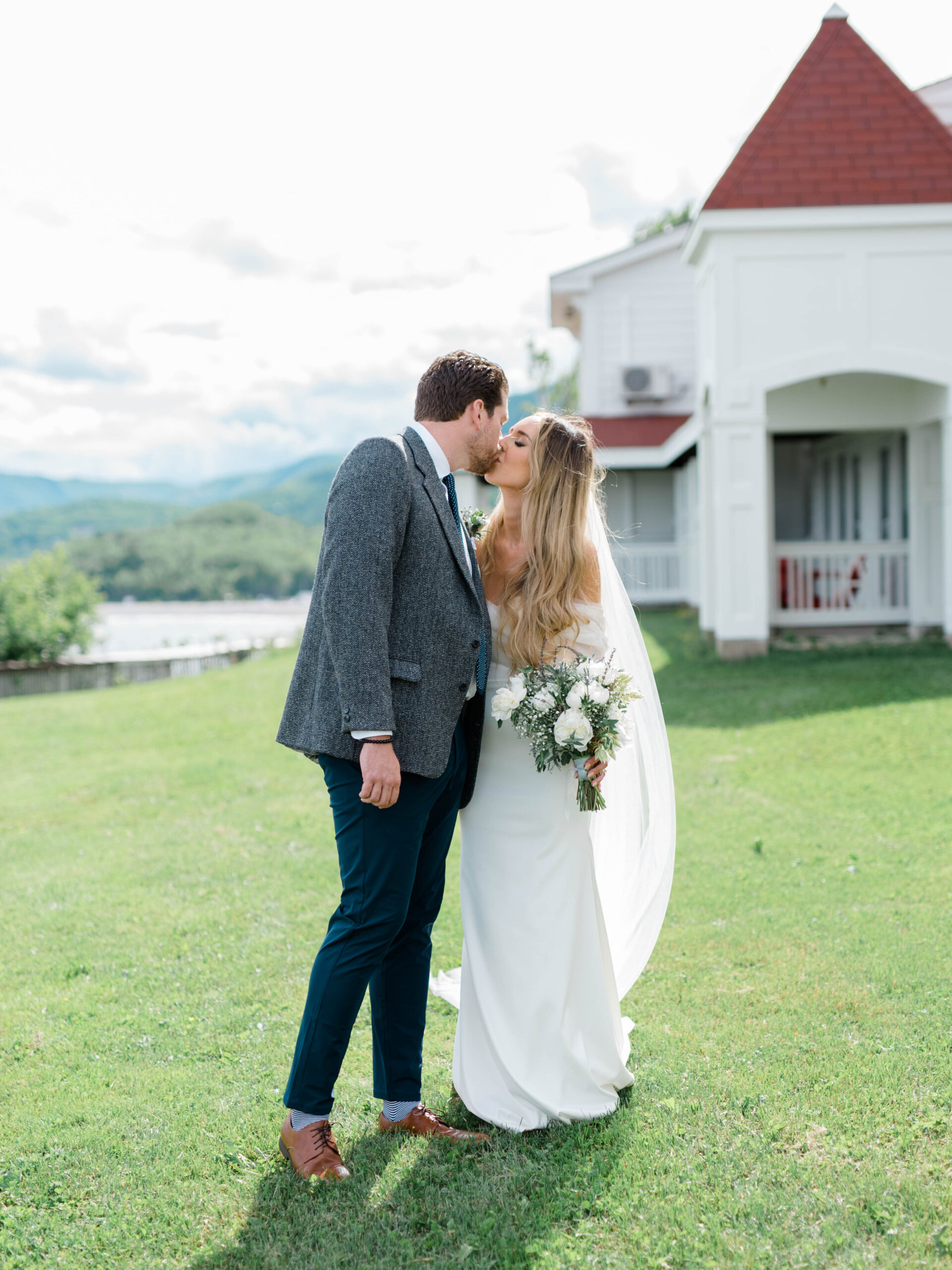 bride and groom wedding photography 